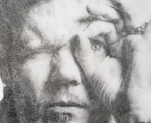 Portrait photographique gravé au laser sur marbre blanc